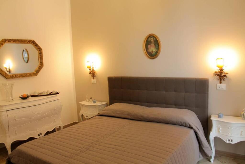 A Casa Di Enza B&B Palermo Luaran gambar
